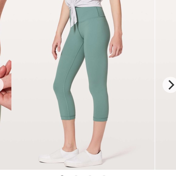 Lululemon Wunder Under Crop (Hi-Rise) *Full-On Luxtreme 21"
Celadon sz 8 - Picture 2 of 10